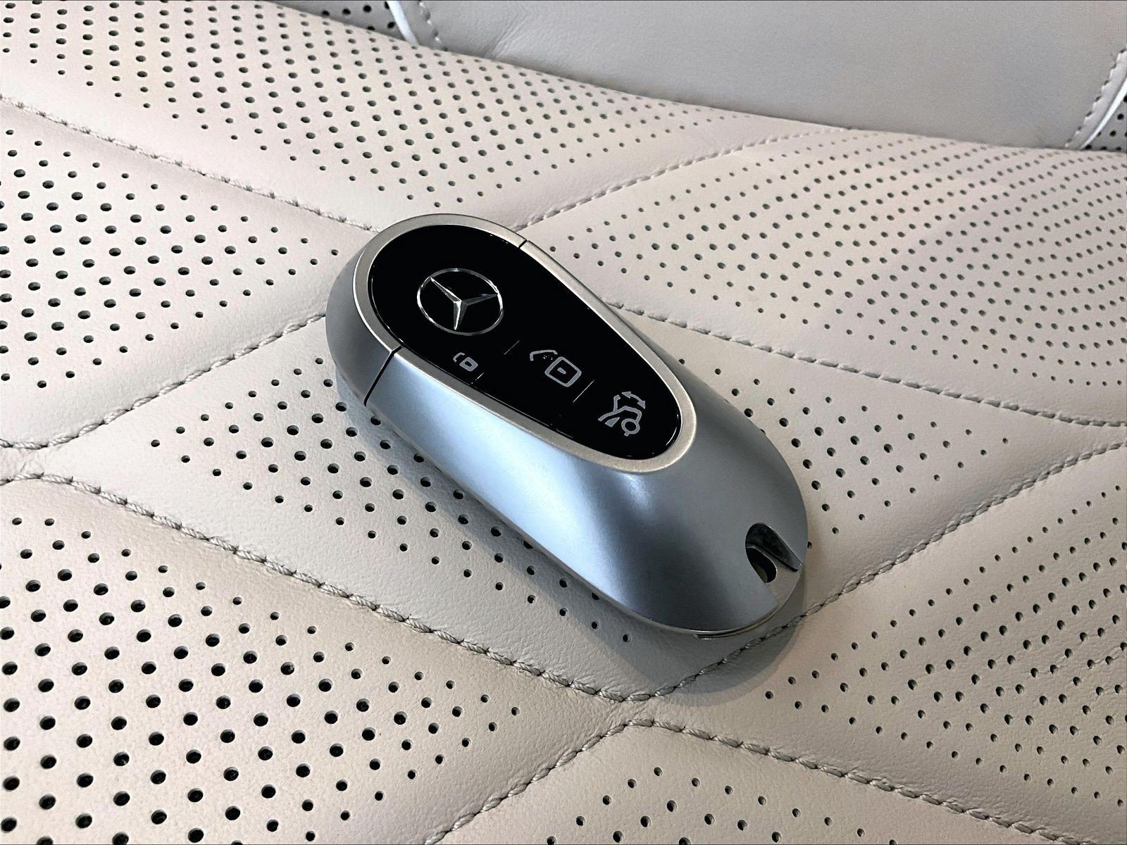 Certified 2023 Mercedes-Benz EQS 450+ 4MATIC SUV image 11