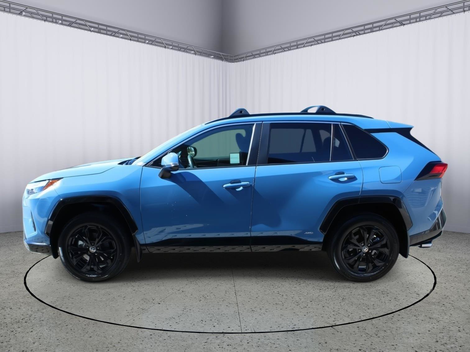 Used 2025 Toyota RAV4 SE AWD/4WD image 5