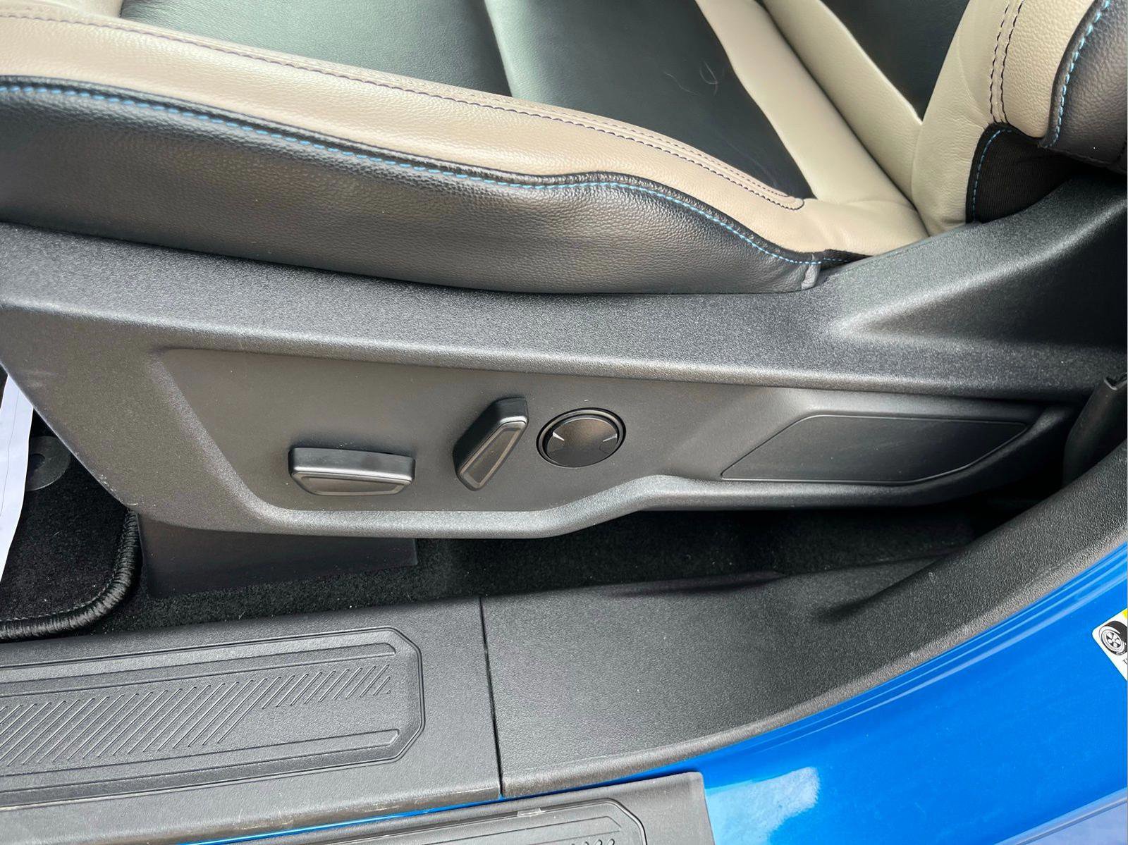 Used 2024 Ford Bronco Wildtrak image 11