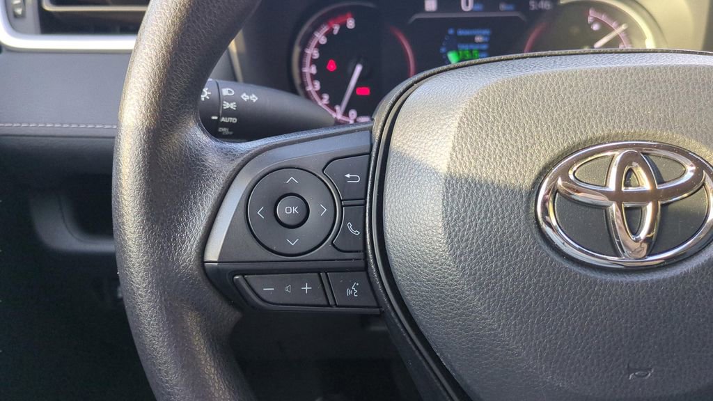 Used 2024 Toyota RAV4 XLE image 23