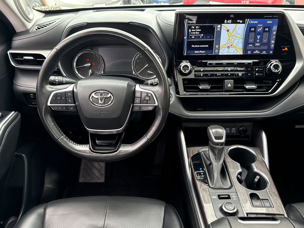 Used 2022 Toyota Highlander Platinum image 22