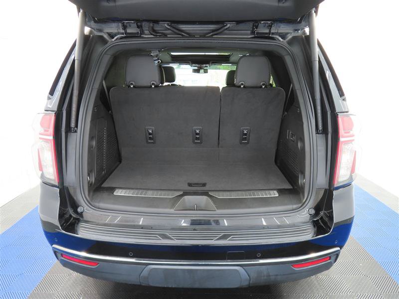 Used 2022 Chevrolet Tahoe Z71 w/ Luxury Package AWD/4WD image 12