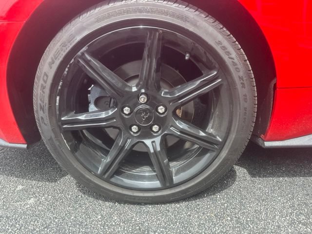 Used 2019 Ford Mustang GT Premium w/ Black Accent Package RWD image 11