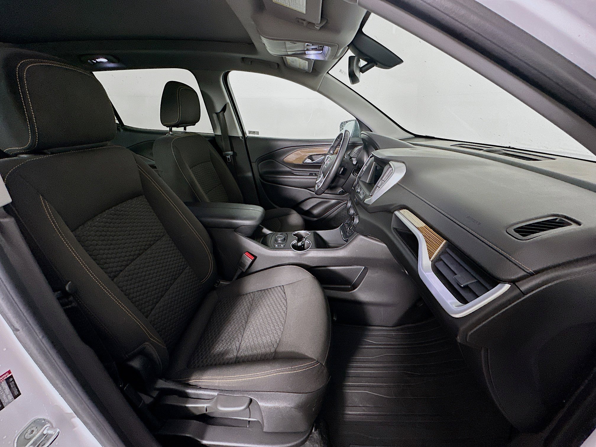 Used 2018 GMC Terrain SLE w/ Driver Convenience Package image 31