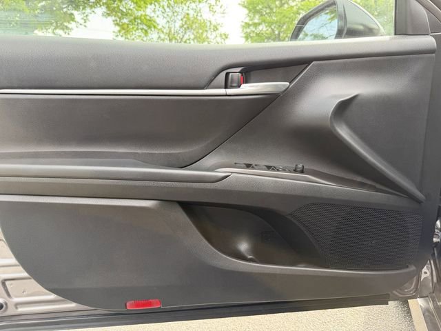 Used 2024 Toyota Camry LE image 9