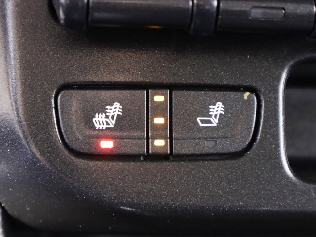 Used 2020 Chevrolet Colorado ZR2 image 24