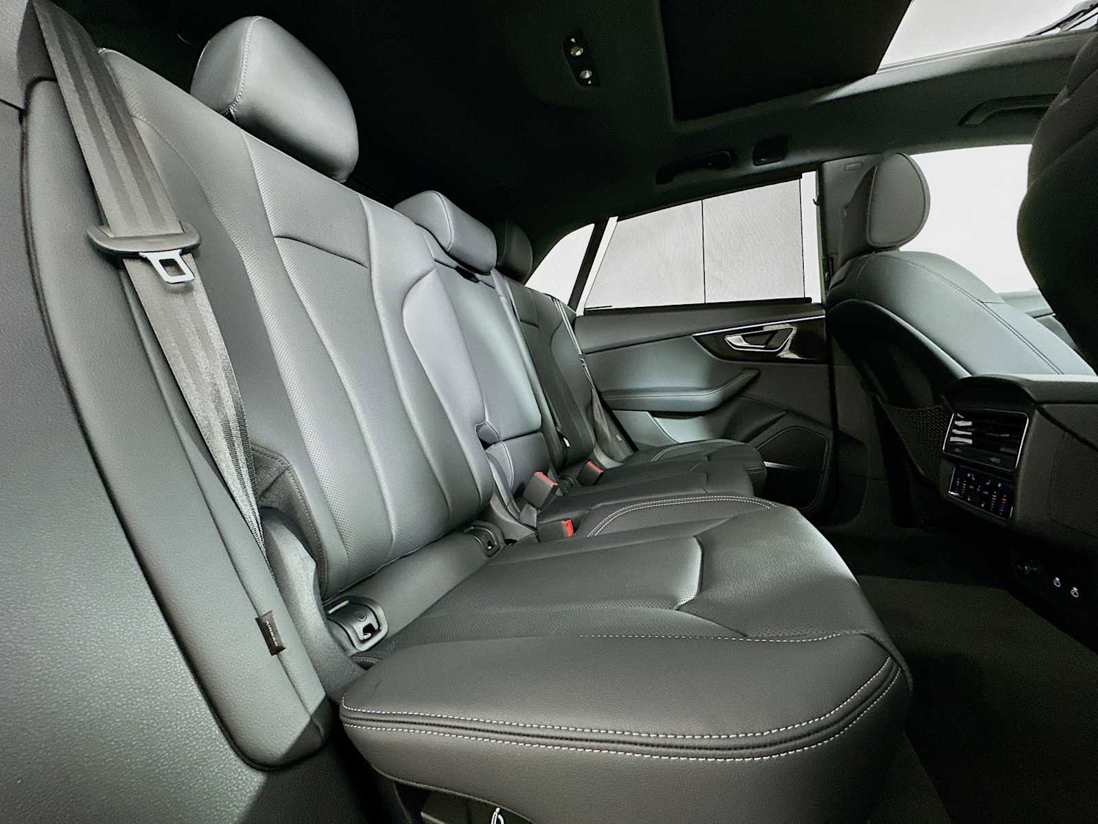 New 2026 Audi Q8 Premium Plus image 26