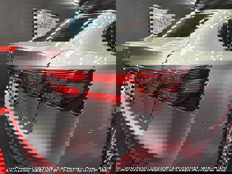 Used 2017 Toyota Avalon Limited w/ Carpet Mat Package image 38