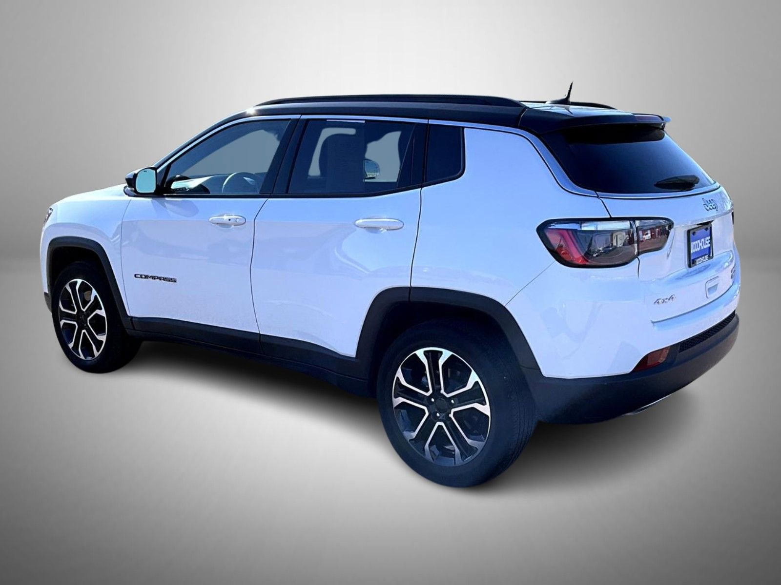 Used 2023 Jeep Compass Limited image 7