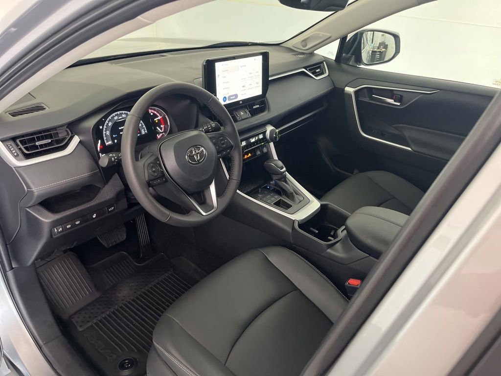 Used 2025 Toyota RAV4 XLE Premium w/ Weather Package AWD/4WD image 26