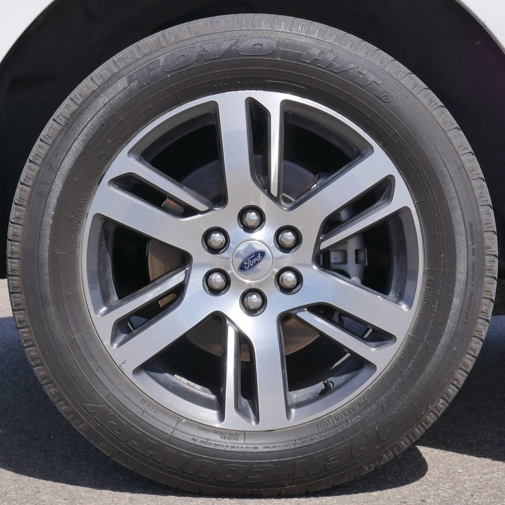 Used 2022 Ford Expedition XLT AWD/4WD image 16