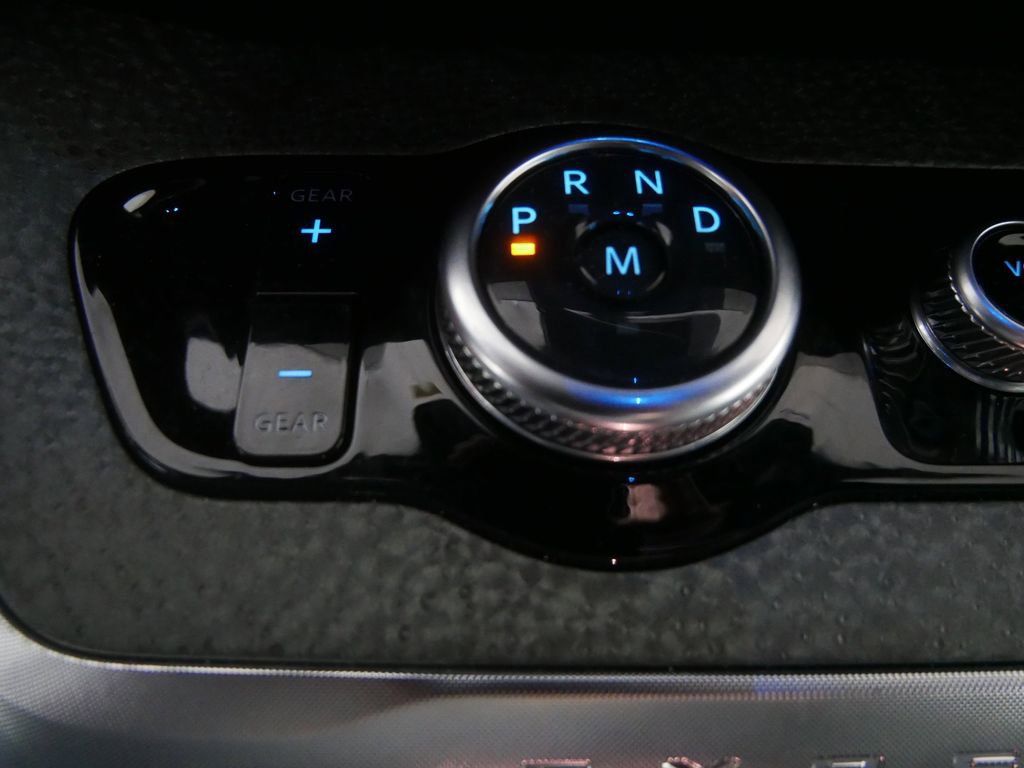 Used 2025 Ford Expedition Tremor image 26