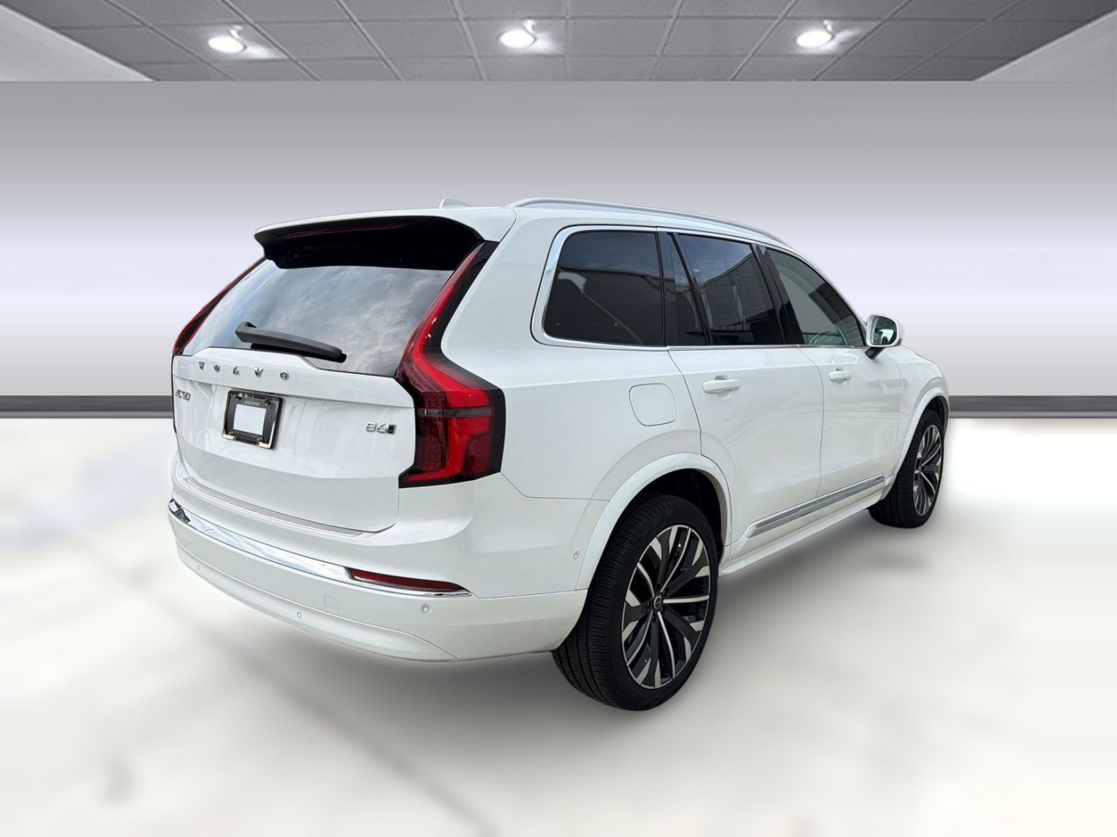 Certified 2025 Volvo XC90 B6 Plus w/ Protection Package Premier AWD/4WD image 9