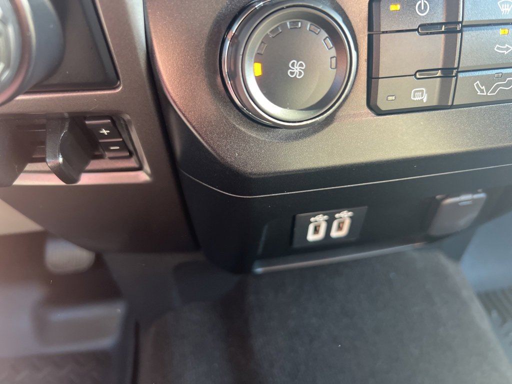 Used 2019 Ford F150 XLT w/ Trailer Tow Package image 18