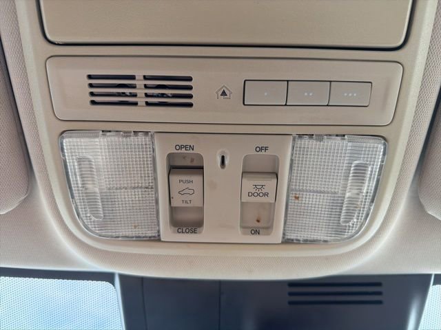 Used 2017 Honda CR-V EX-L image 37