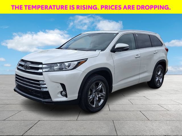 Used 2017 Toyota Highlander Limited Platinum FWD image 4