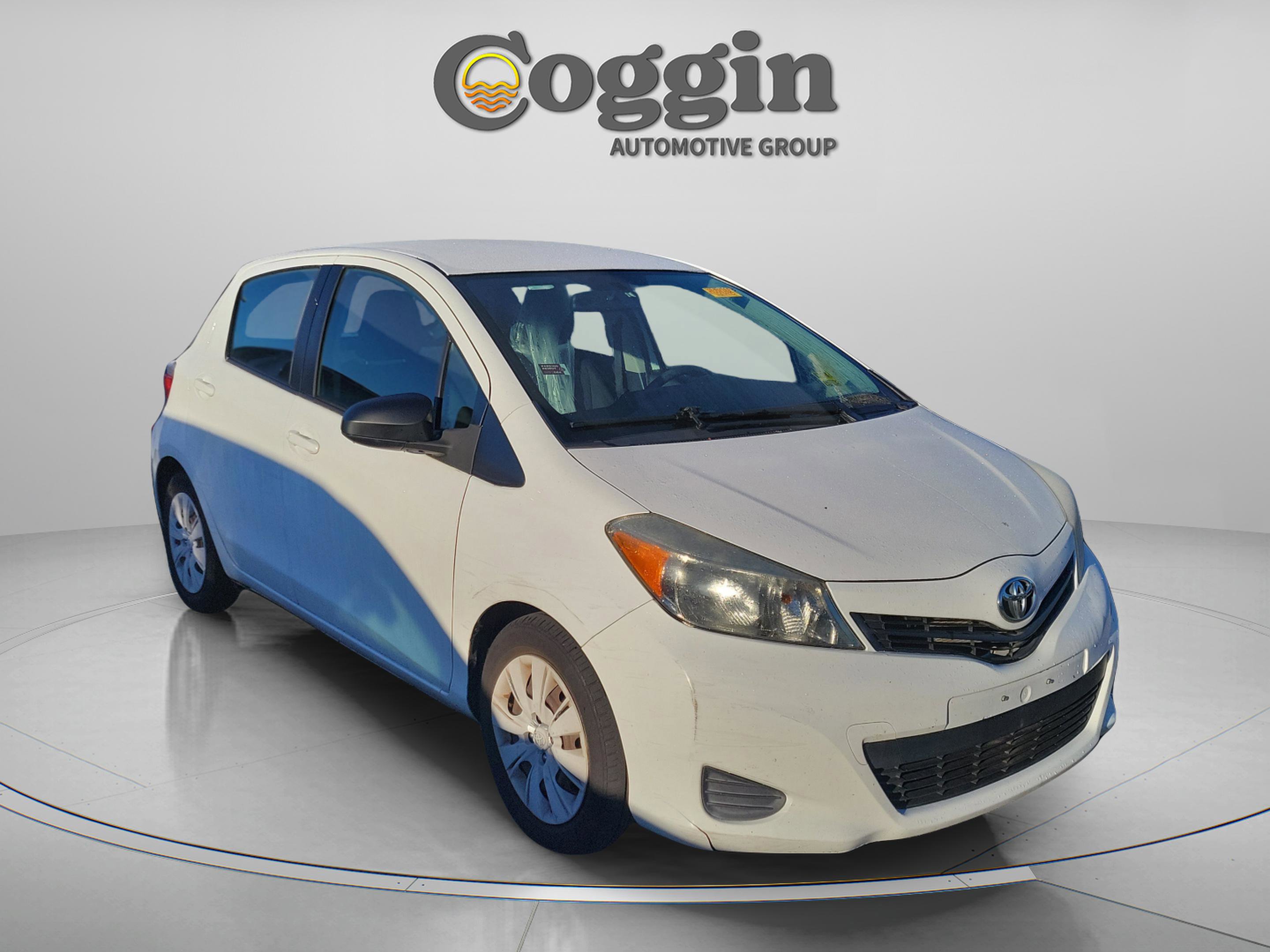 Used 2014 Toyota Yaris L FWD image 6