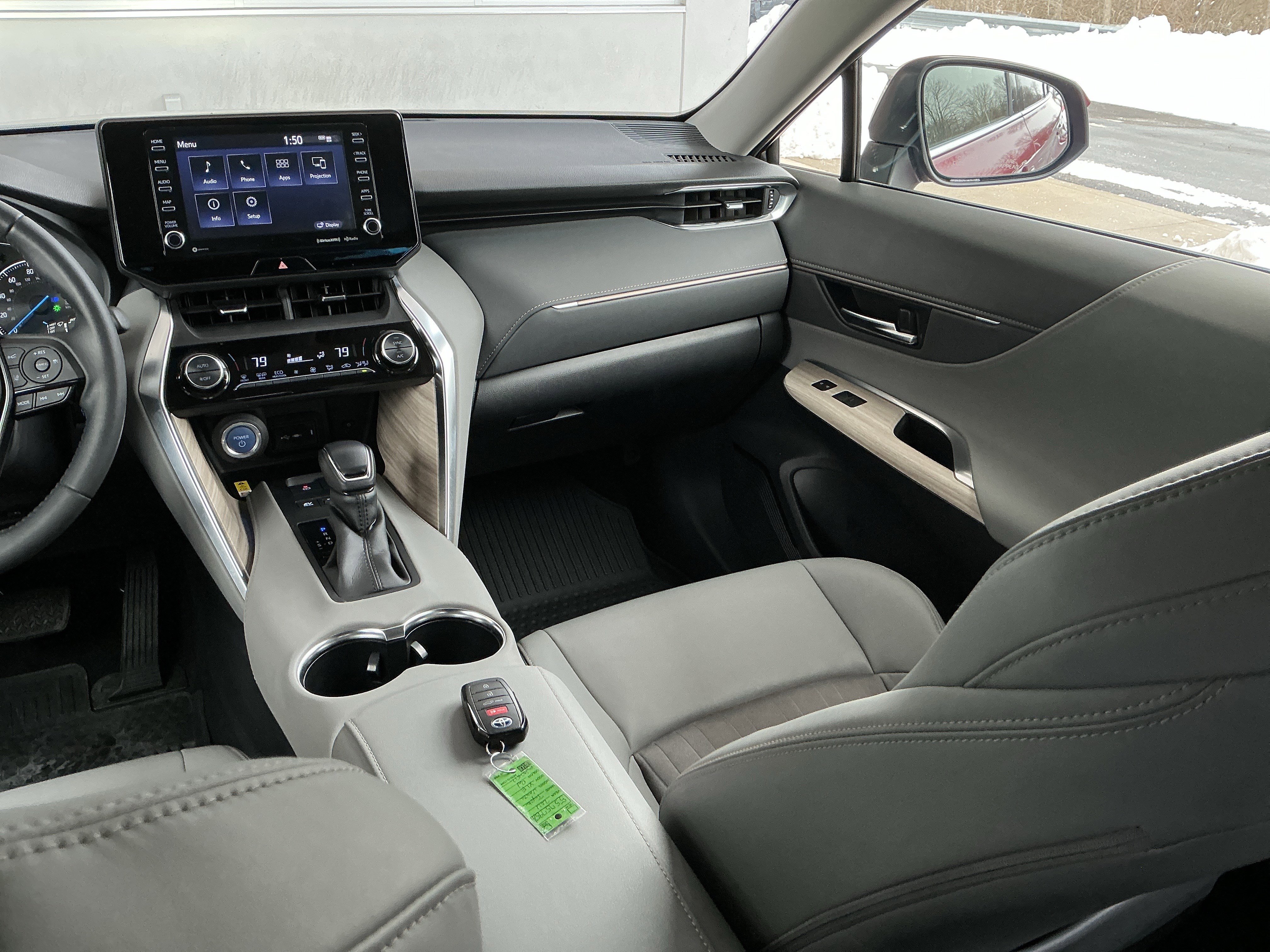 Certified 2021 Toyota Venza XLE image 16