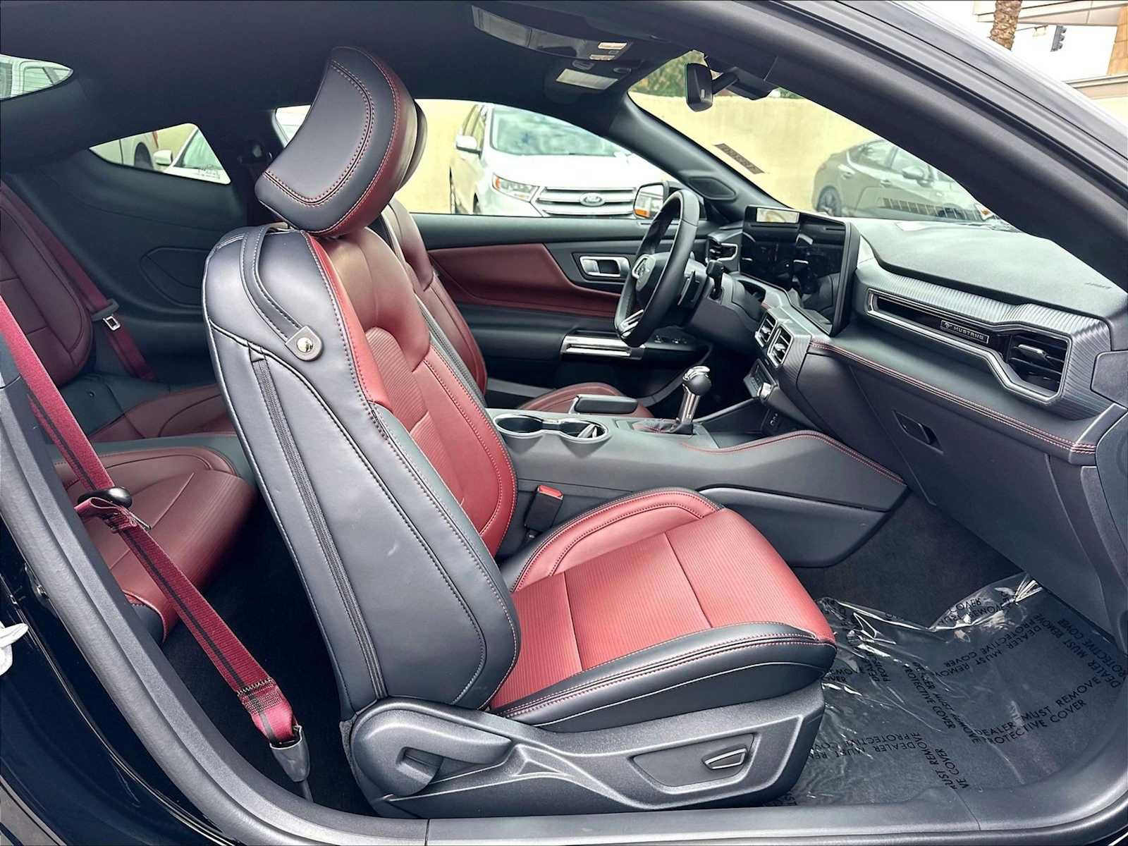Used 2025 Ford Mustang GT Premium w/ GT Performance Package RWD image 10