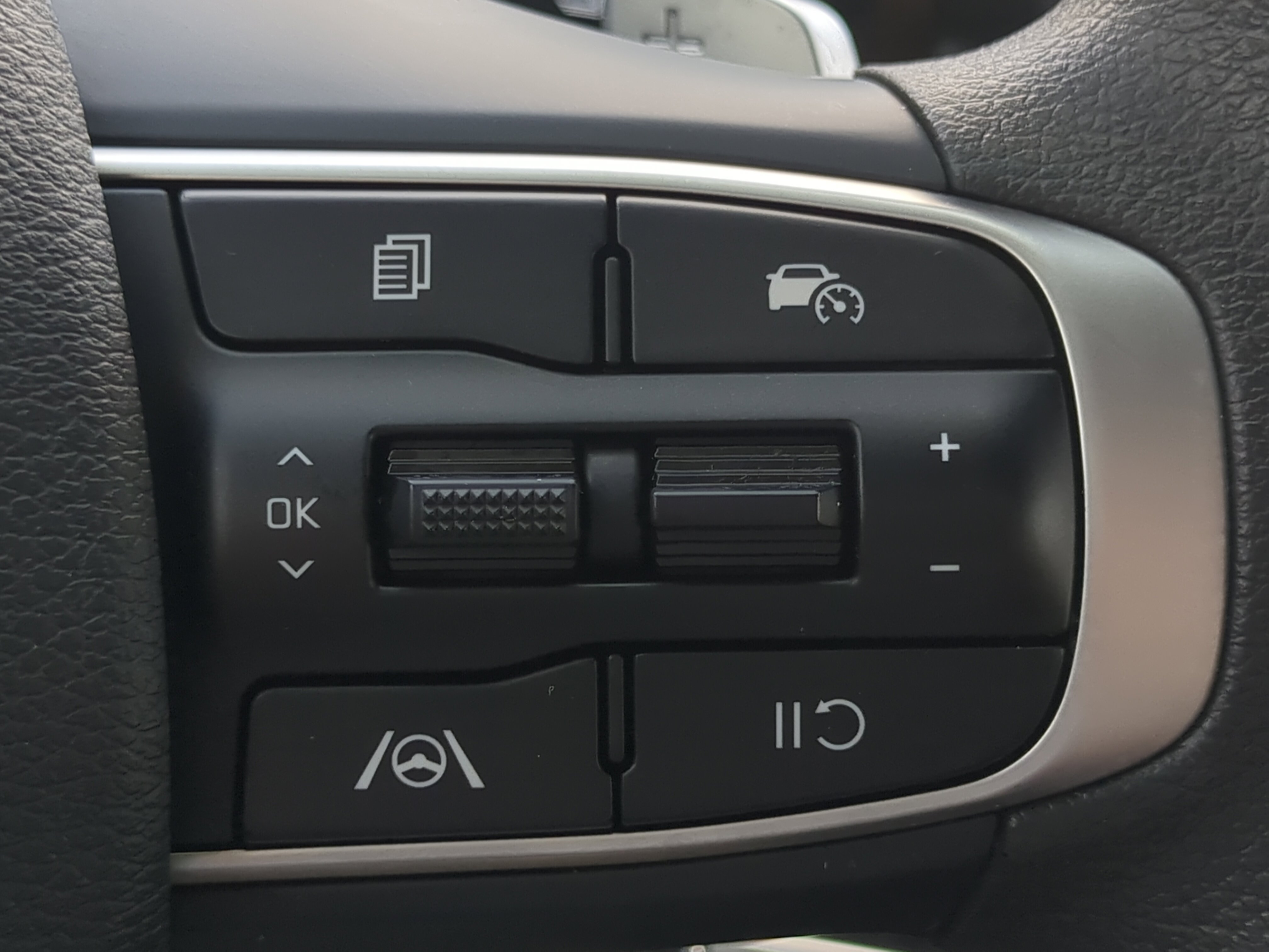 Certified 2023 Kia Sportage LX AWD/4WD image 18