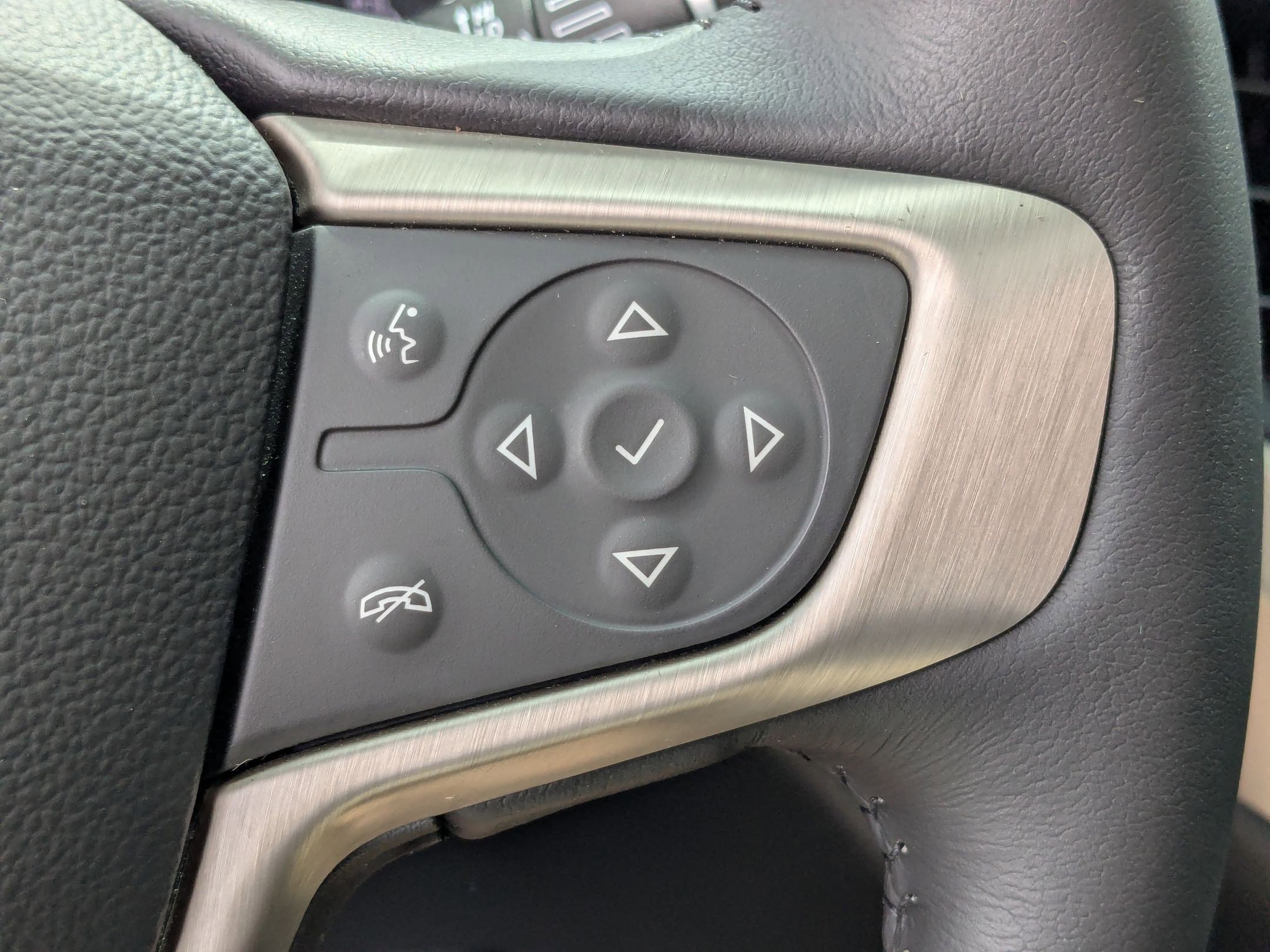 Used 2022 GMC Acadia Denali w/ Denali Technology Package image 20