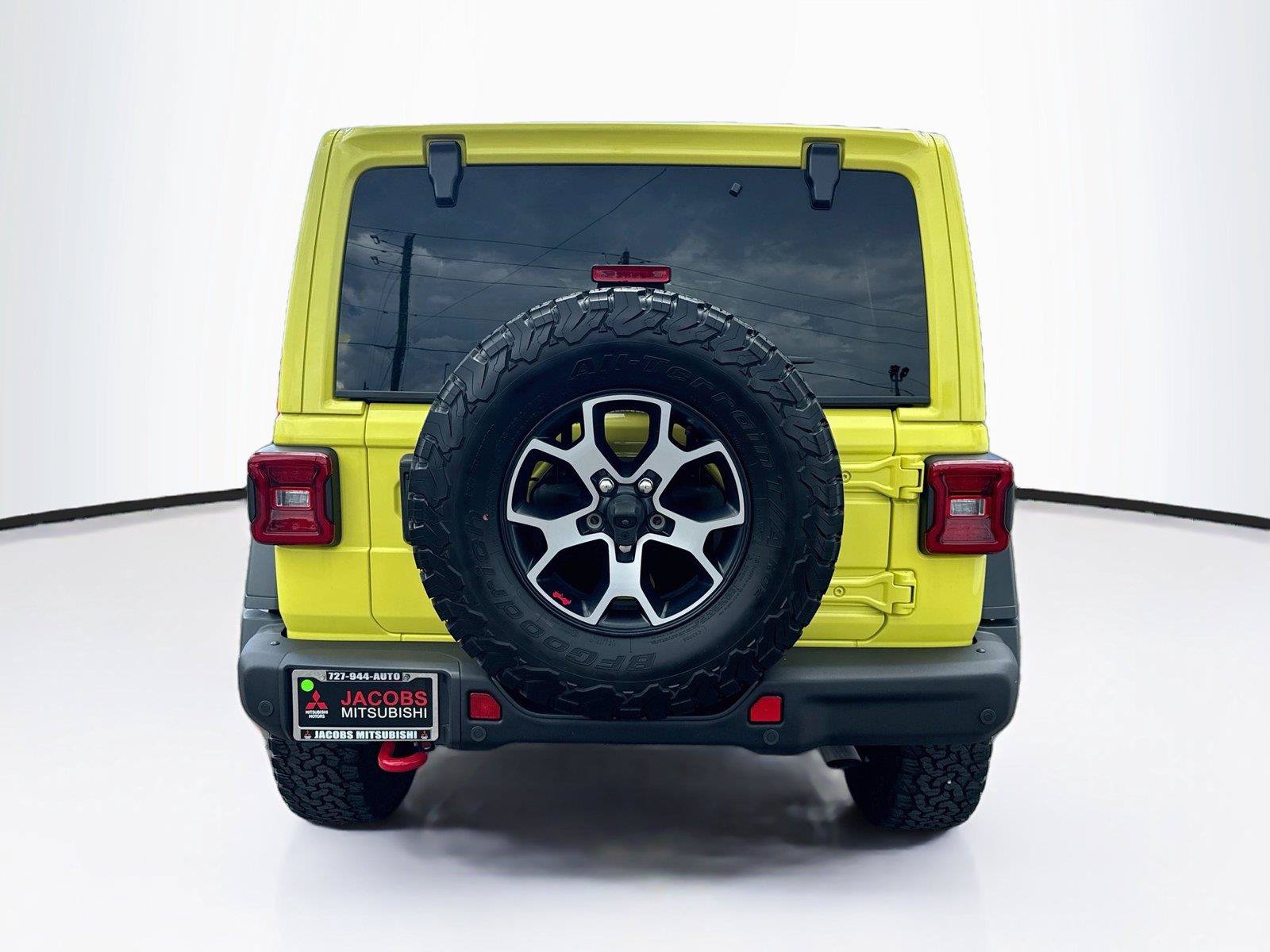 Used 2022 Jeep Wrangler Unlimited Rubicon w/ Steel Bumper Group AWD/4WD image 4