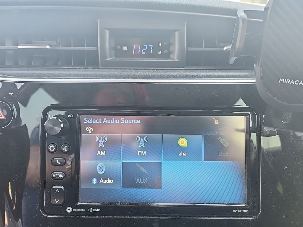 Used 2017 Toyota Corolla iM FWD image 11