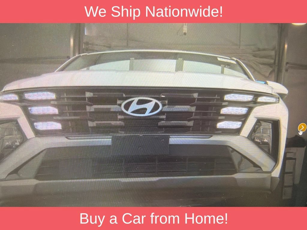 Used 2025 Hyundai Tucson SE AWD/4WD image 3