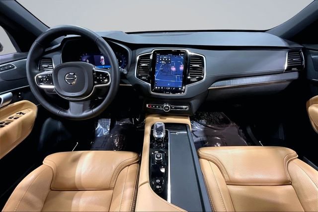 Certified 2024 Volvo XC90 B6 Ultimate w/ Protection Package Premier image 19