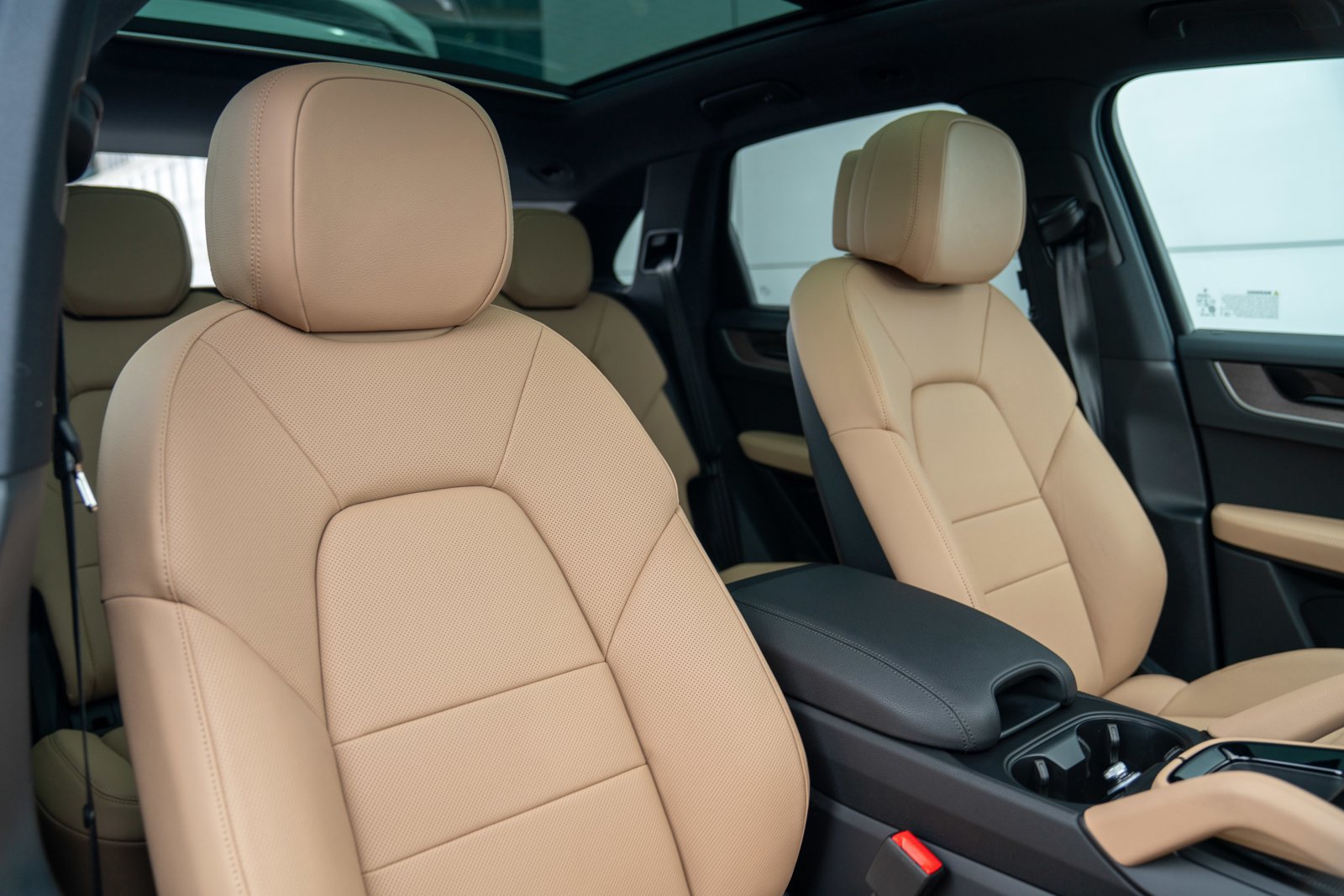 Certified 2026 Porsche Cayenne AWD/4WD image 25