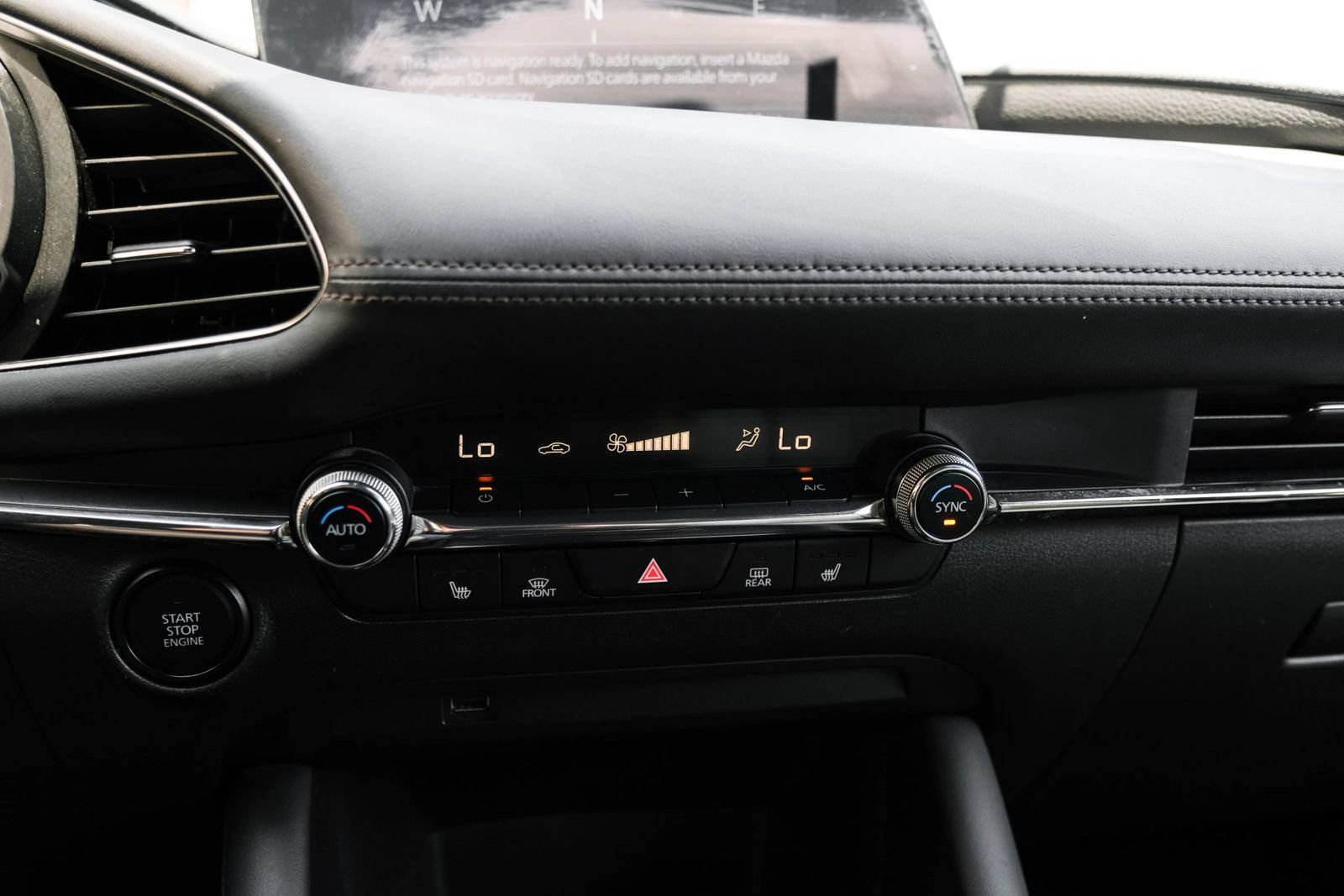 Used 2019 MAZDA MAZDA3 Hatchback w/ Preferred Package FWD image 24