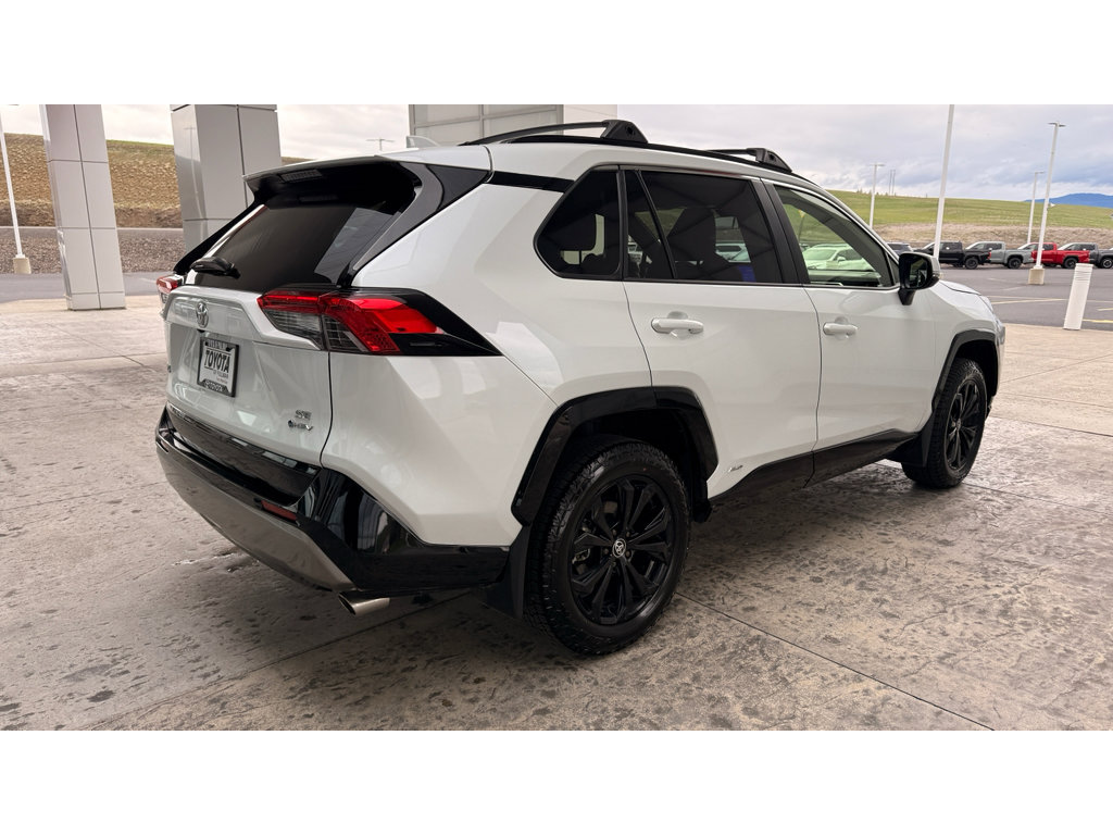 Used 2025 Toyota RAV4 SE w/ Convenience Package AWD/4WD image 9