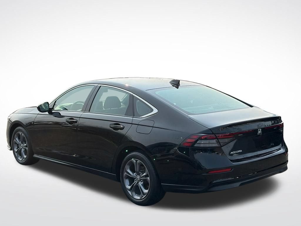 Used 2024 Honda Accord EX image 5