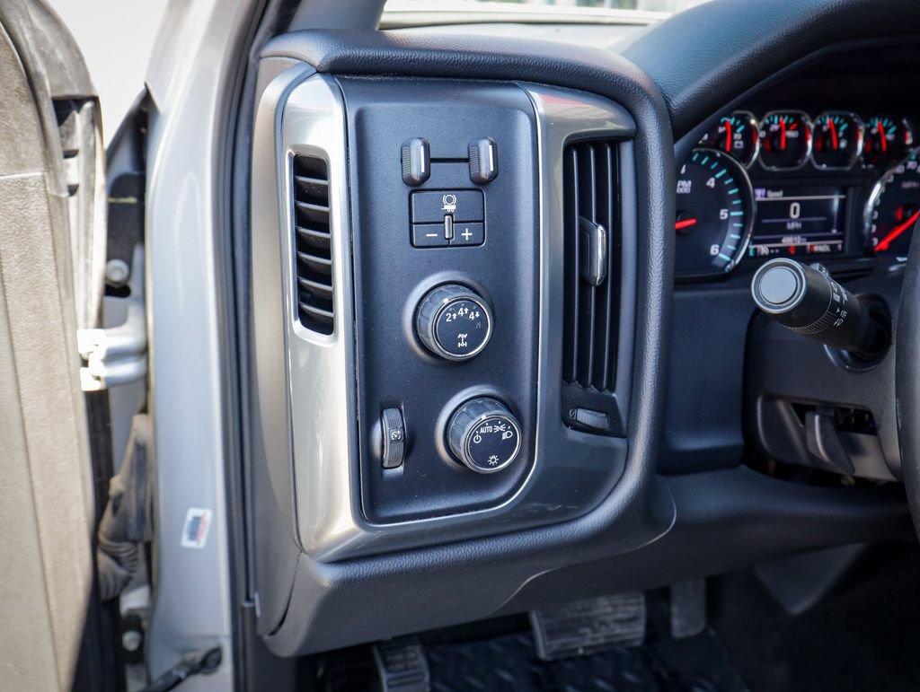 Used 2017 Chevrolet Silverado 2500 LT AWD/4WD image 21