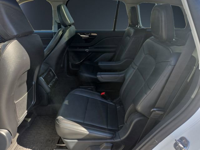 Used 2025 Lincoln Aviator AWD w/ Jet Appearance Package image 13