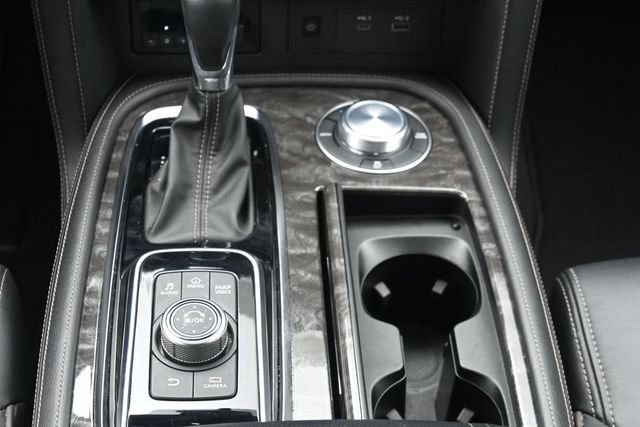 Used 2021 Nissan Armada Platinum w/ Captain's Chairs Package AWD/4WD image 27