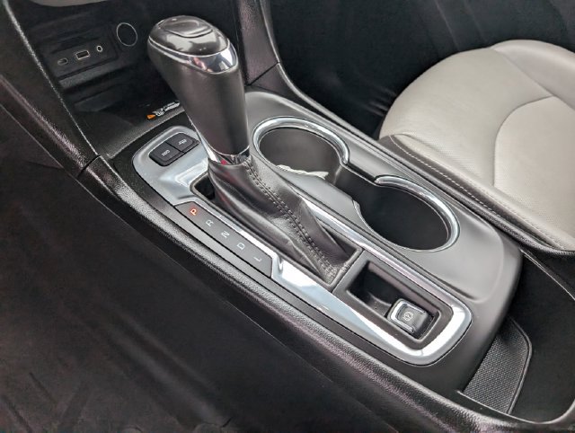 Used 2019 Chevrolet Equinox Premier AWD/4WD image 20