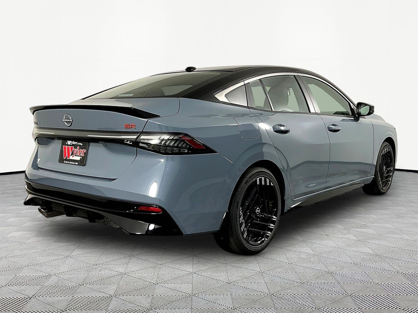 New 2026 Nissan Sentra SR FWD image 7