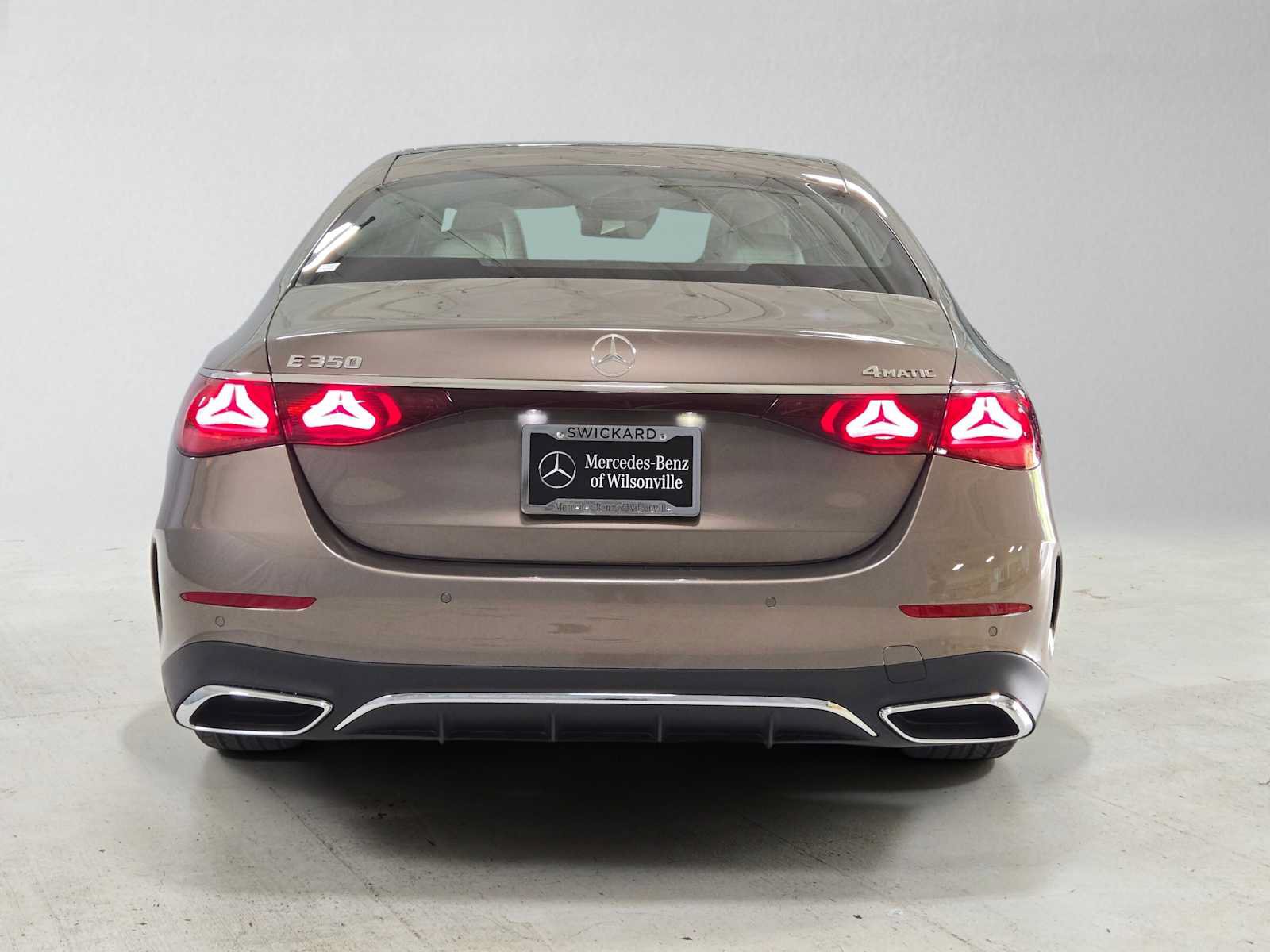 New 2027 Mercedes-Benz E 350 4MATIC Sedan image 4