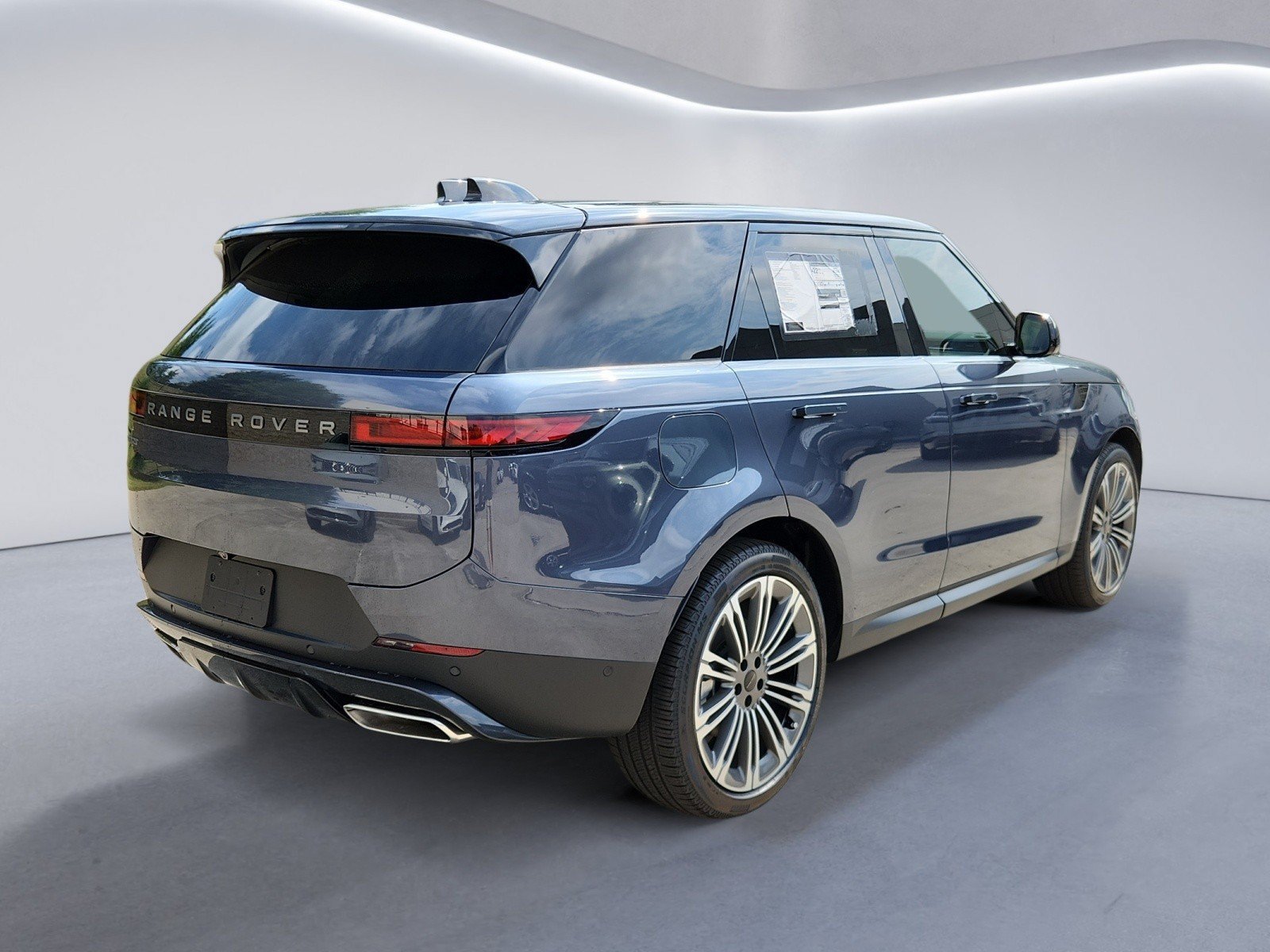 New 2026 Land Rover Range Rover Sport SE AWD/4WD image 5