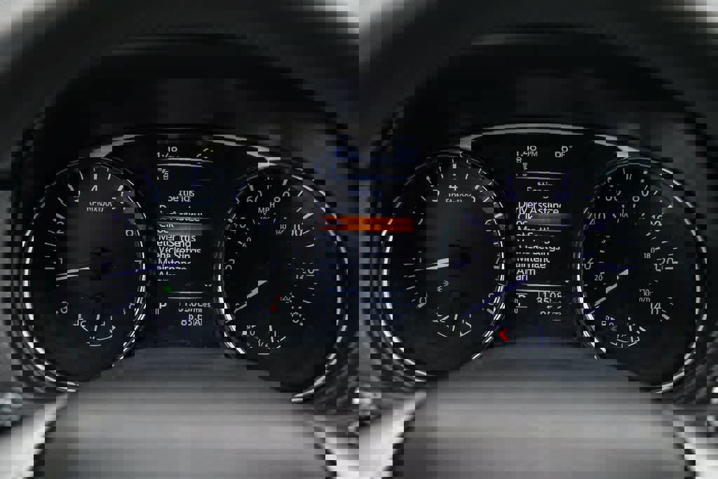 Used 2016 Nissan Rogue SL w/ SL Premium Package image 21