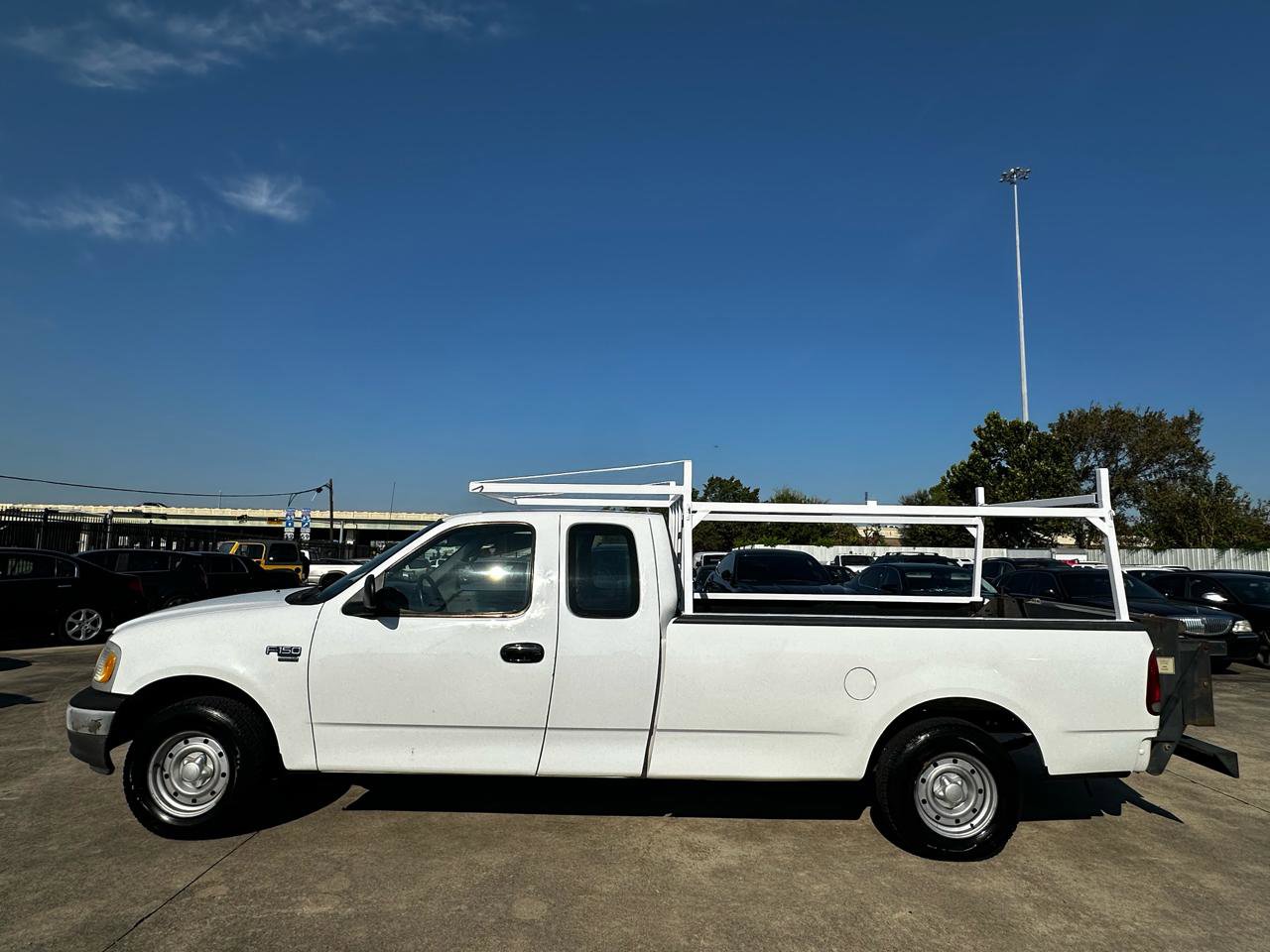Used 1999 Ford F150 2WD SuperCab image 2
