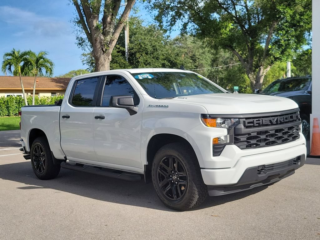 Certified 2025 Chevrolet Silverado 1500 Custom w/ Turbomax Blackout Package RWD image 7