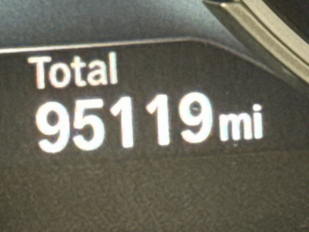 Used 2018 BMW X6 sDrive35i w/ Driving Assistance Package image 38