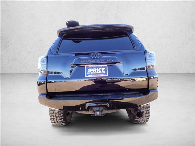 Used 2018 Toyota 4Runner SR5 video 3