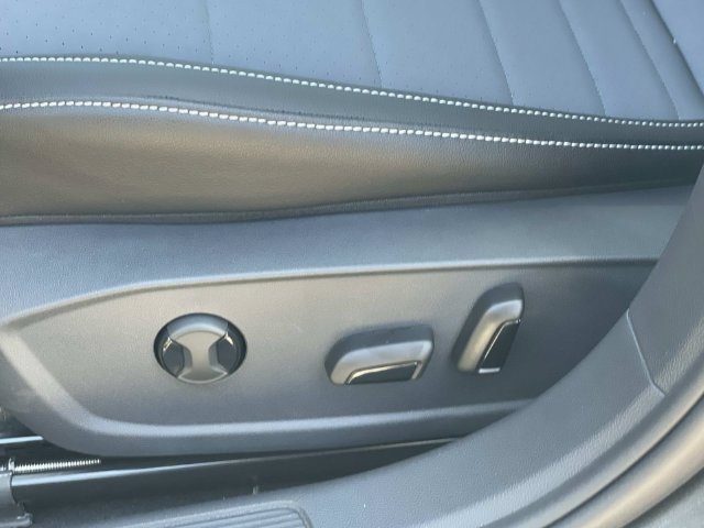 New 2026 Volkswagen Jetta SE FWD image 23