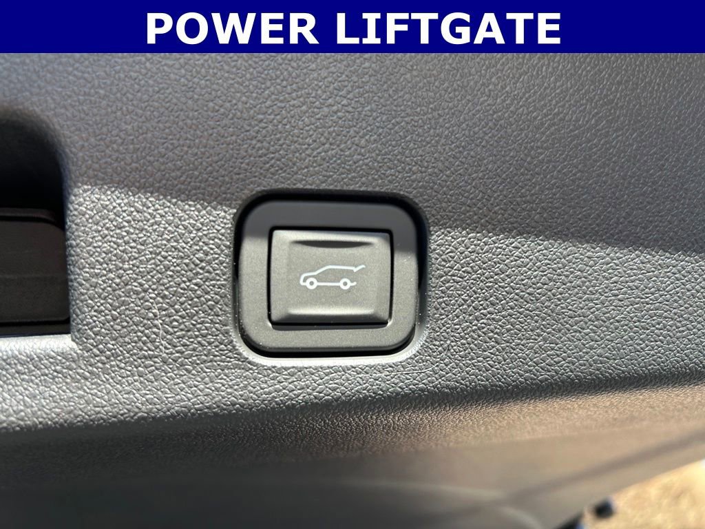 New 2026 GMC Acadia Elevation w/ Elevation Premium Package FWD image 18