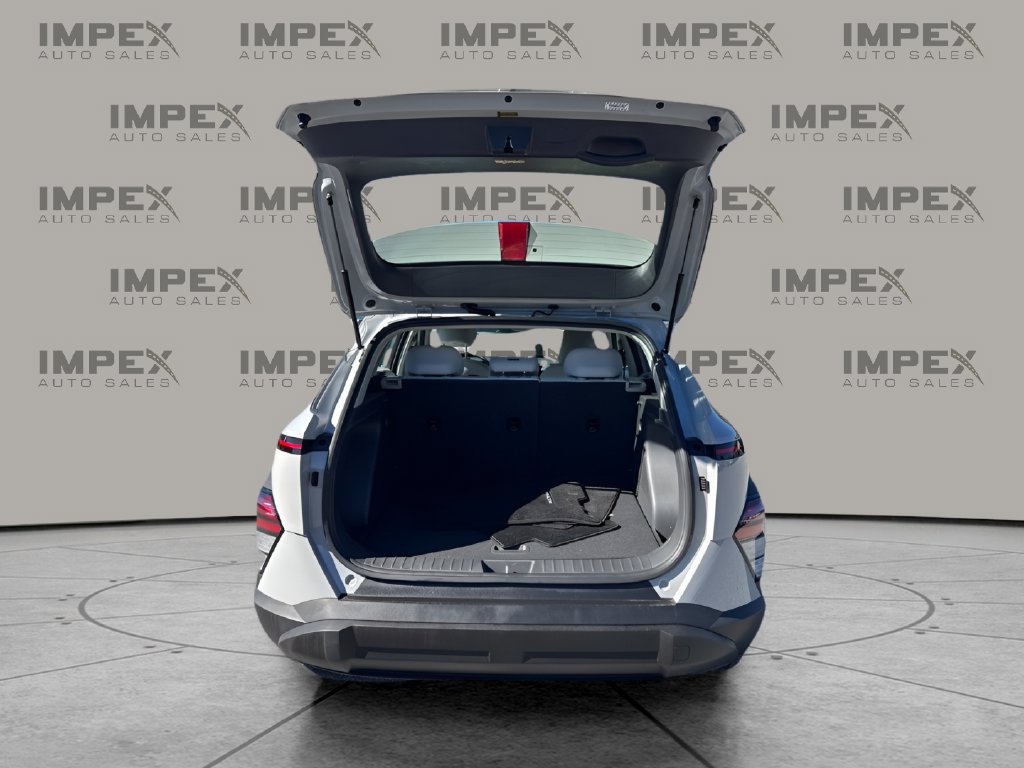 Used 2024 Hyundai Kona SE FWD image 25