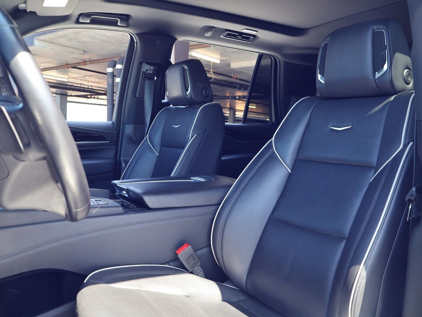 Used 2022 Cadillac Escalade Sport w/ Touring Package AWD/4WD image 5