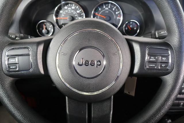 Used 2015 Jeep Wrangler Sport image 26